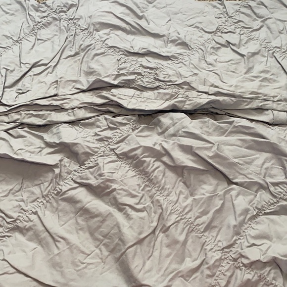 PB Teen Ruched Diamond Organic Duvet Cover - Picture 3 of 5